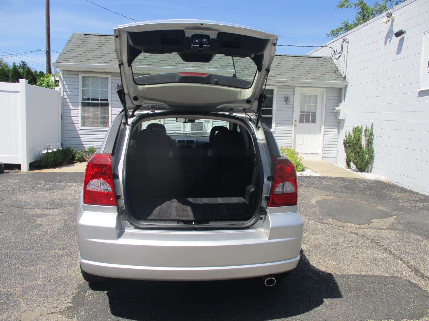 2008 SILVER Dodge Caliber R/T FWD (1B3HB78K18D) with an 2.4L L4 DOHC 16V engine, located at 540a Delsea Drive, Sewell, NJ, 08080, (856) 589-6888, 39.752560, -75.111206 - Photo#24